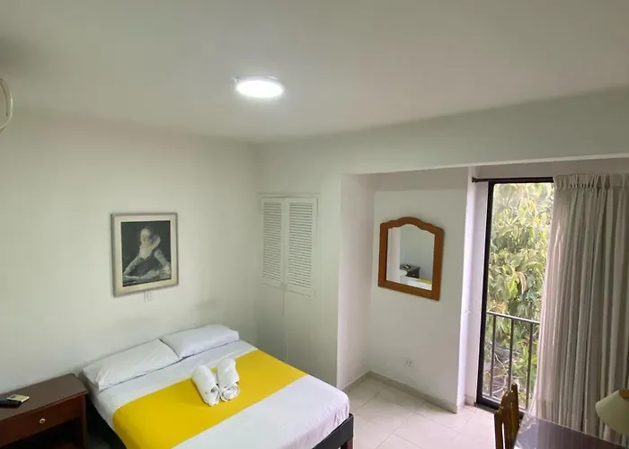 Hotel Laureles 70