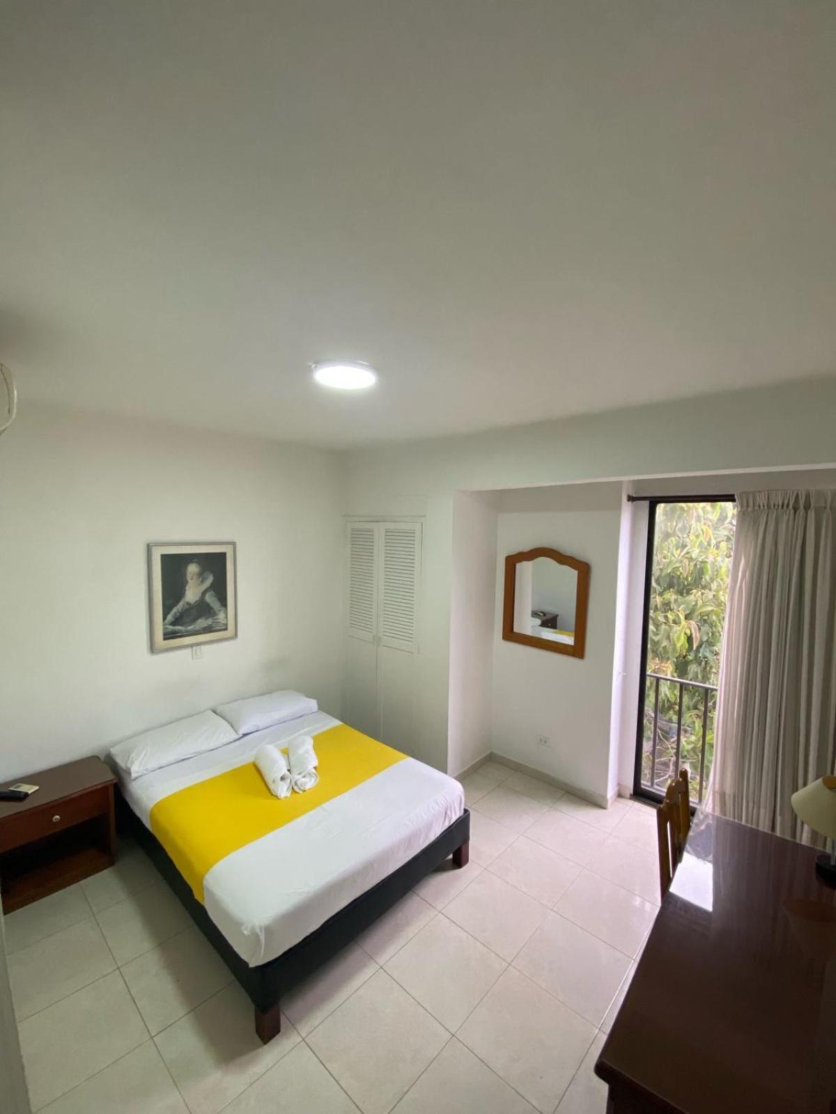 Hotel Laureles 70