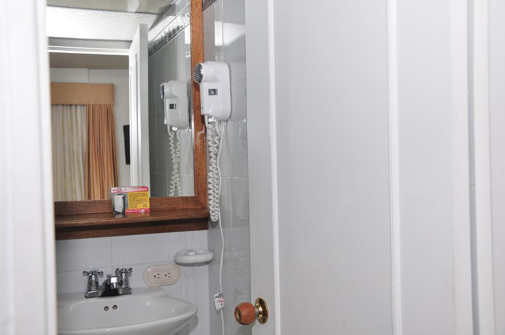 Hotel Laureles 70 3*